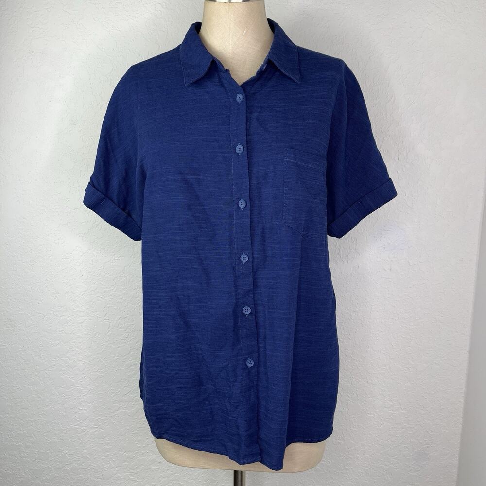 Apraw Blue Button Front Short Sleeve Shirt Size M, high low hem, casual, comfort